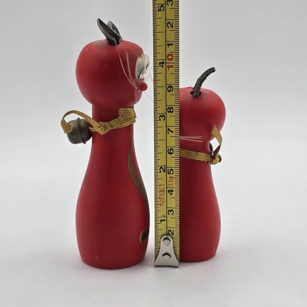Wooden Red Cat Magnetic Salt & Pepper Shakers Kittens Leather Ears Kitschy Japan